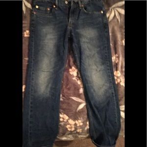 Light blue men’s 511 Levi denim jeans 32x30